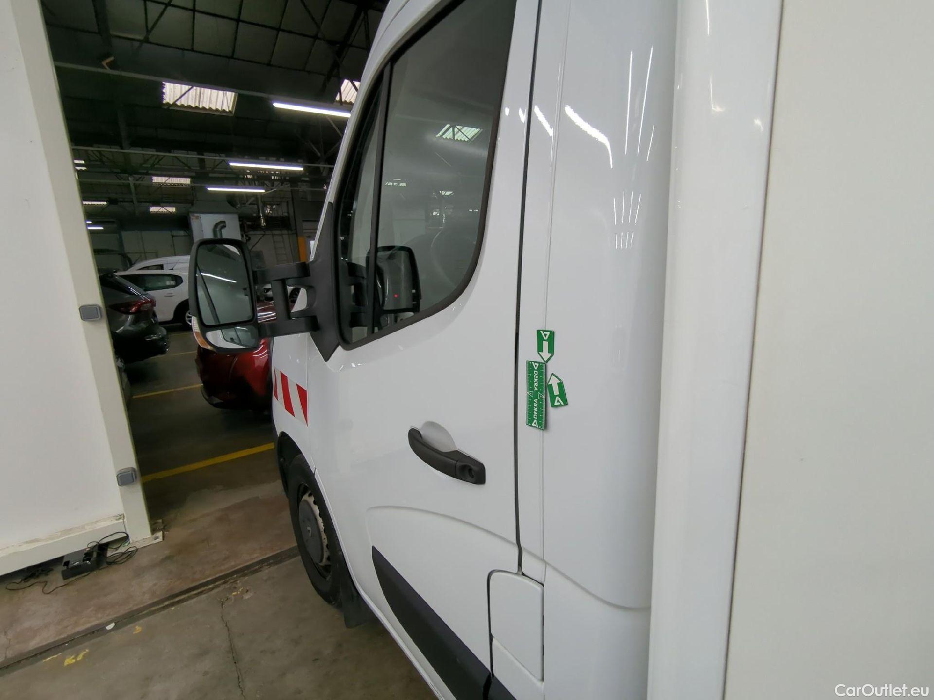  Renault  Master RENAULT  SC / 2019 / 2P / Châssis cabine CC Tr GCF F3500 L3 Energy dCi 145 #24