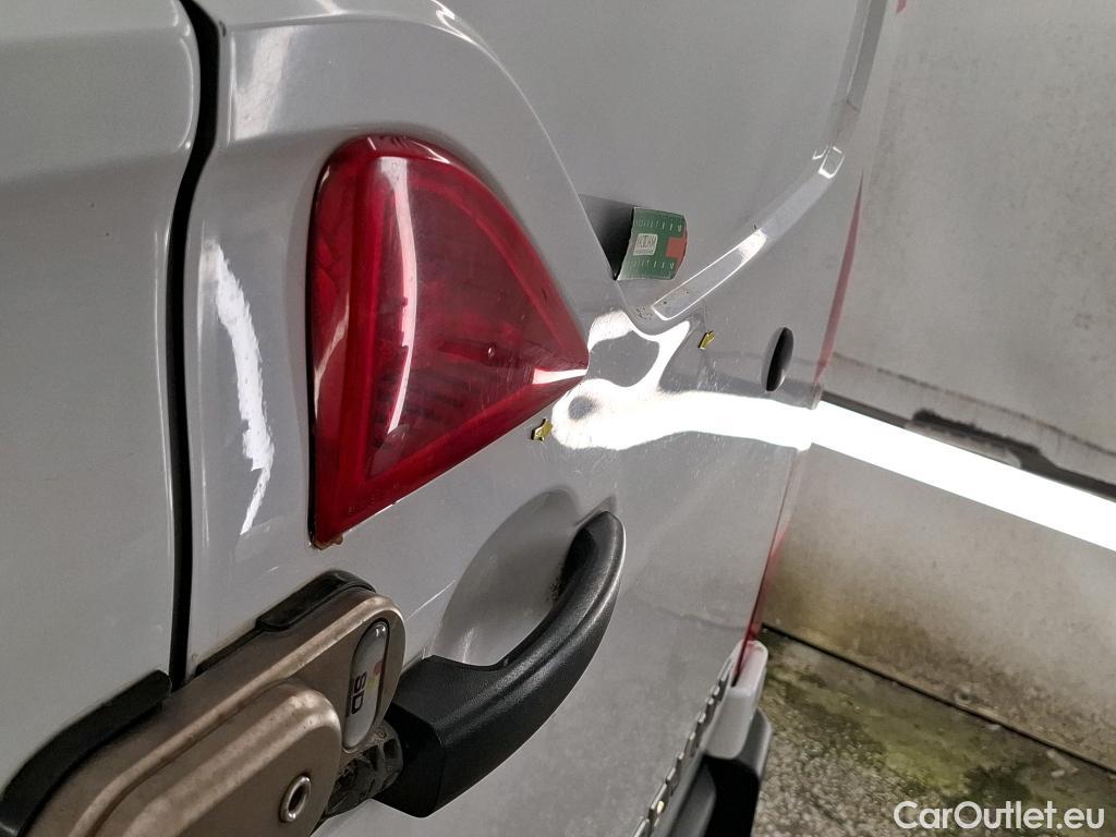  Renault  Master  III Fourgon L3H2 3 5 Grand Confort dCi 135CV BVM6 7 Sieges E6dT #10