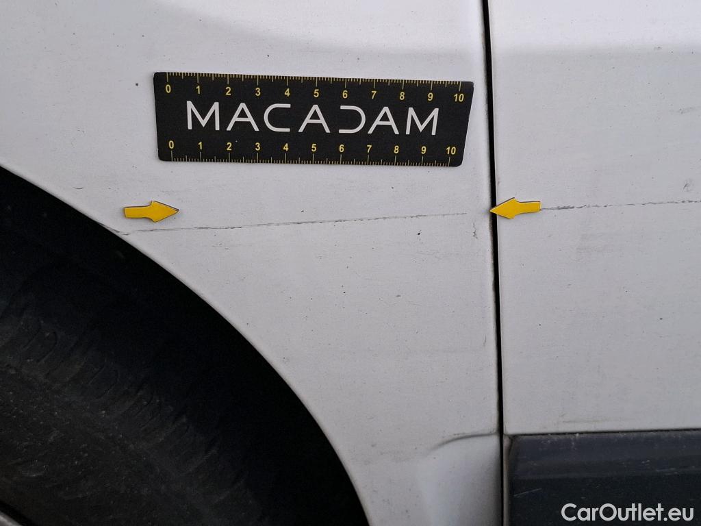  Renault  Trafic RENAULT  / 2014 / 4P / Fourgon tôlé &FG GCF L1H1 1200 dCi 95 E6 #2