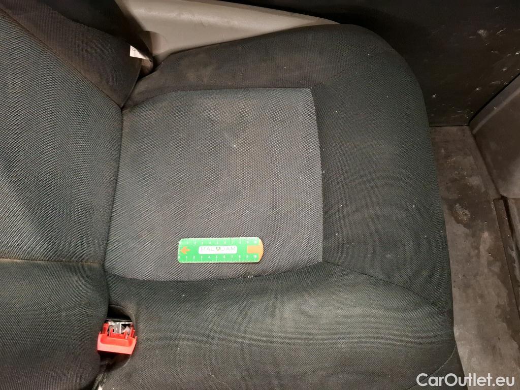  Renault  Master  III Fourgon L3H2 3 5 Grand Confort dCi 135CV BVM6 7 Sieges E6dT #34