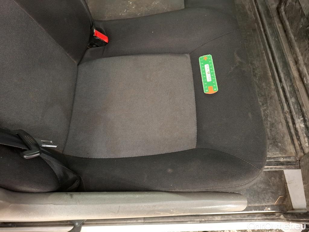  Renault  Master  III Fourgon L3H2 3 5 Grand Confort dCi 135CV BVM6 7 Sieges E6dT #39