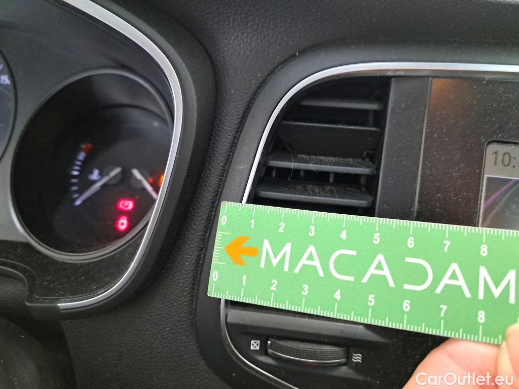  Renault  Megane  IV Berline 5pt. Société Air Nav 1.5 dCi 110CV BVM6 E6 #5