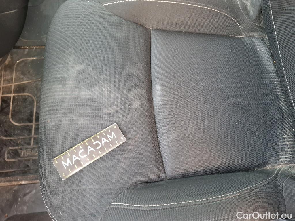  Renault  Trafic RENAULT  / 2014 / 4P / Fourgon tôlé &FG GCF L1H1 1200 dCi 95 E6 #26