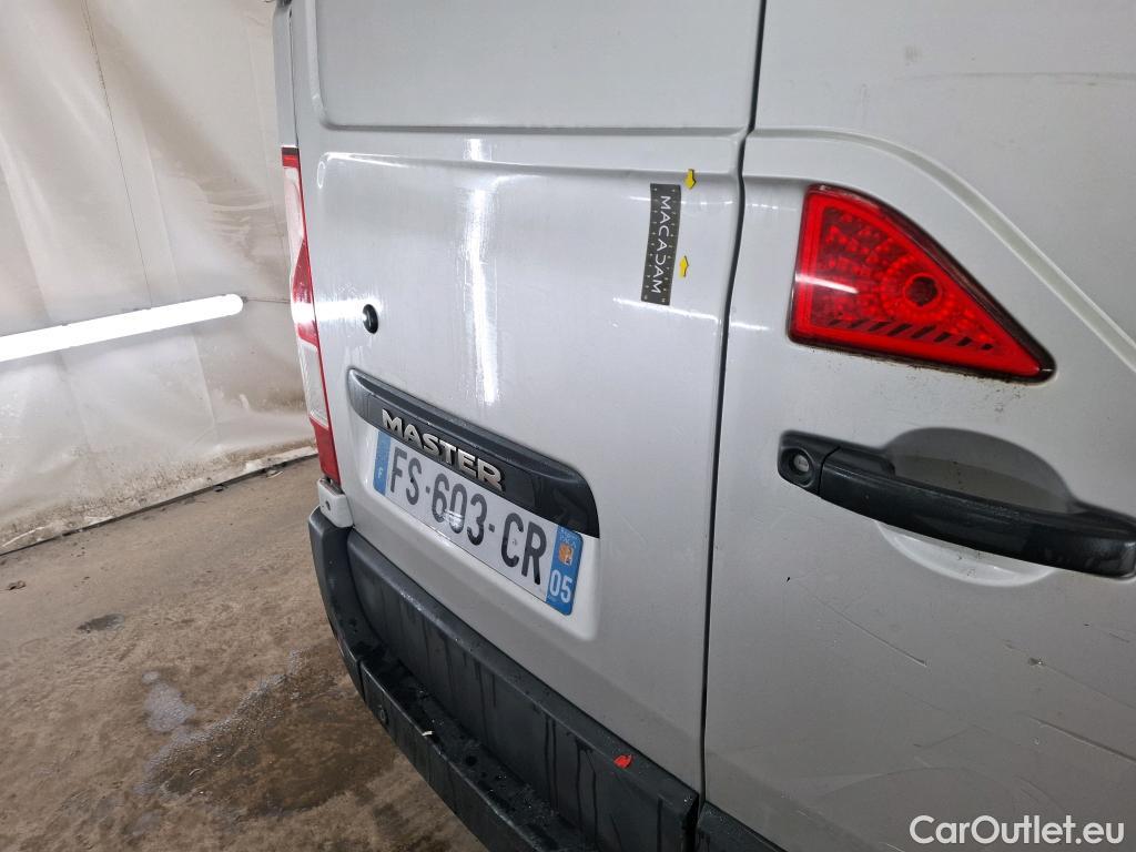  Renault  Master RENAULT  / 2014 / 4P / Fourgon tôlé &FG GCf Trac F3300 L2H2 dCi 110 Euro6 #17