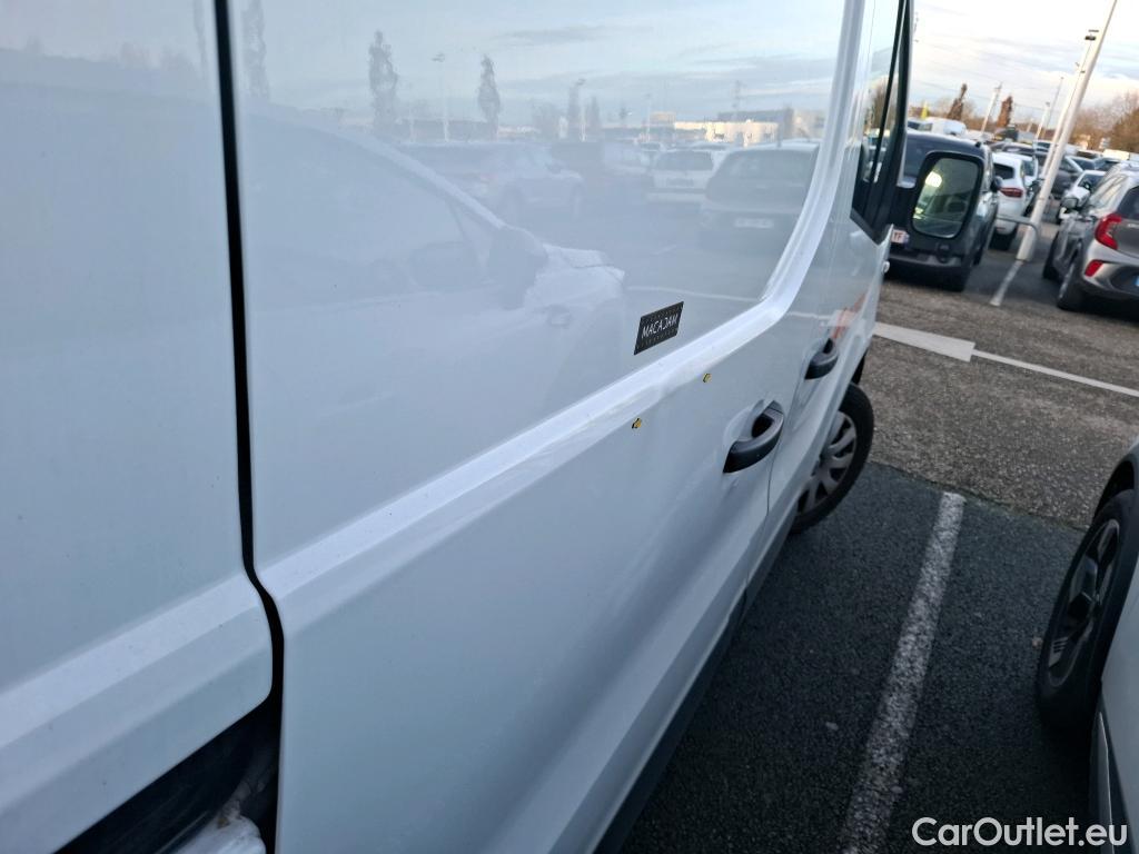  Renault  Trafic RENAULT  / 2014 / 4P / Fourgon tôlé &FG GCF L1H1 1200 dCi 95 E6 #8