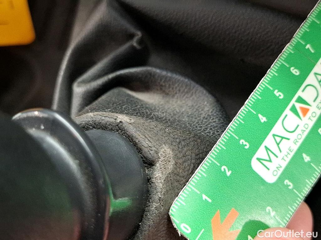  Renault  Master  III Fourgon L3H2 3 5 Grand Confort dCi 135CV BVM6 7 Sieges E6dT #25