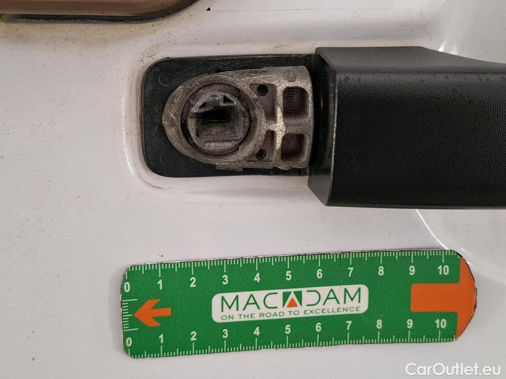  Renault  Master  III Fourgon L3H2 3 5 Grand Confort dCi 135CV BVM6 7 Sieges E6dT #23