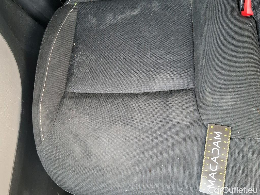  Renault  Trafic RENAULT  / 2014 / 4P / Fourgon tôlé &FG GCF L1H1 1200 dCi 95 E6 #24