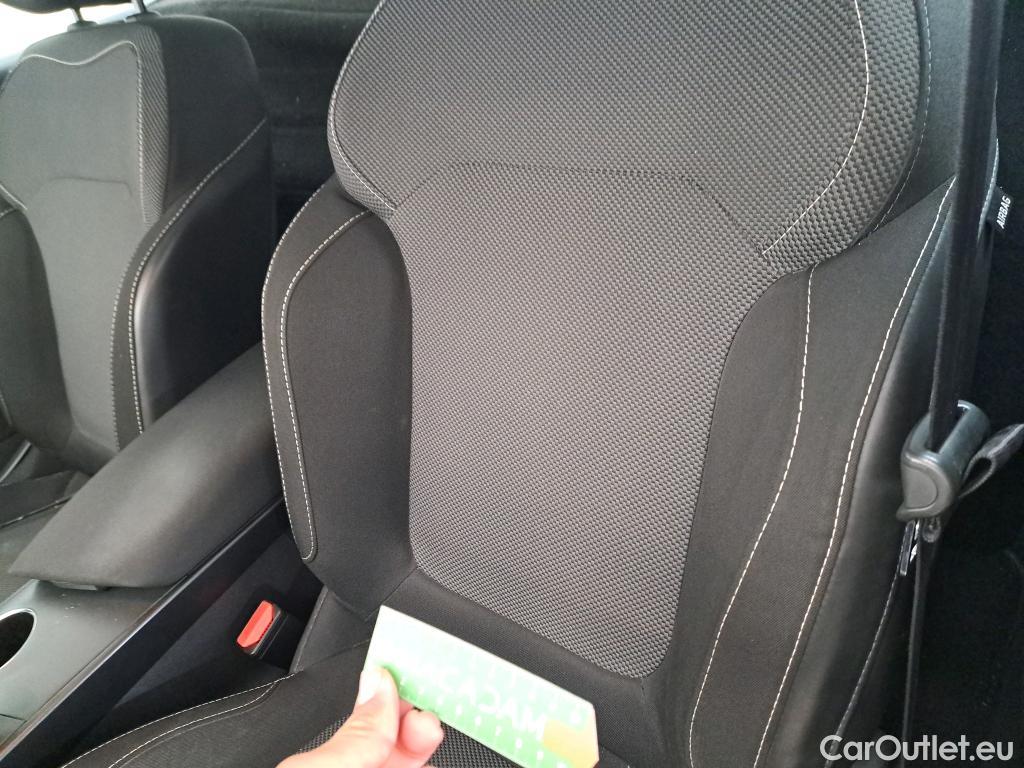  Renault  Megane  IV Berline 5pt. Société Air Nav 1.5 dCi 110CV BVM6 E6 #8