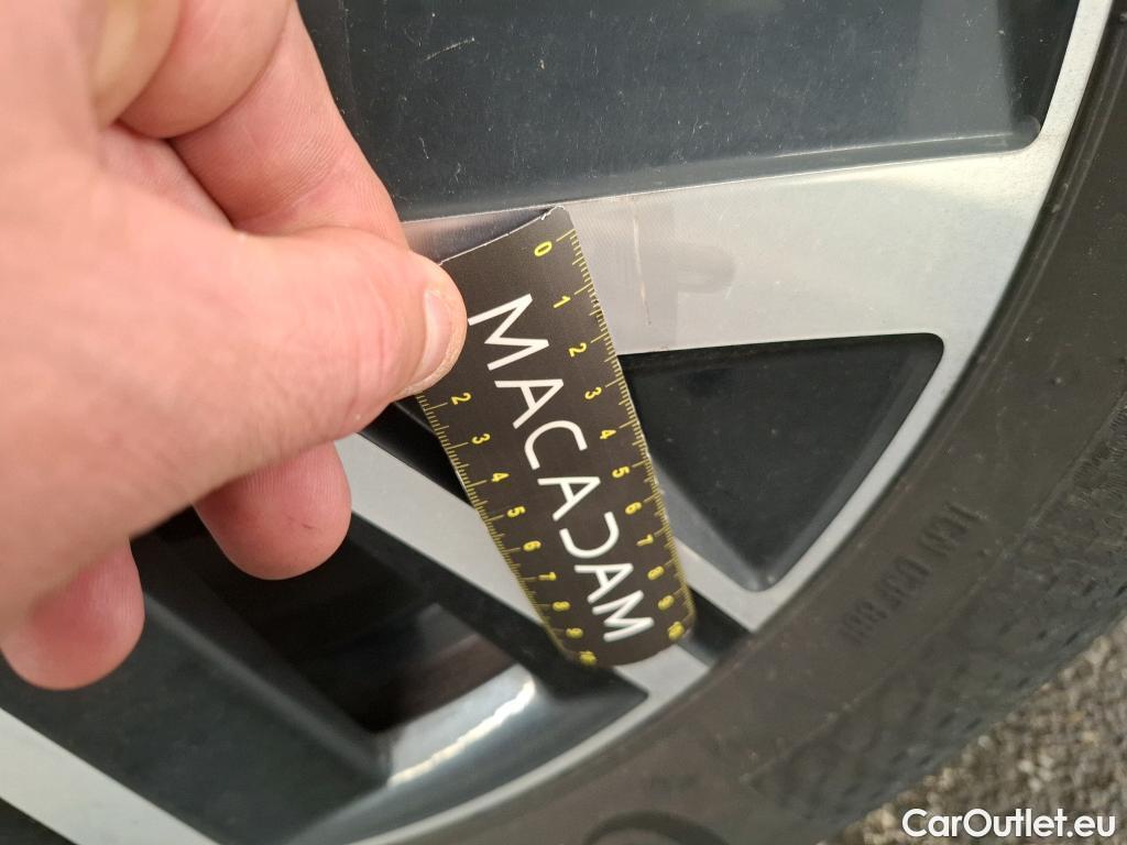  Volkswagen  Touran  Style 1.5 TSI 150CV BVA7 E6d #11