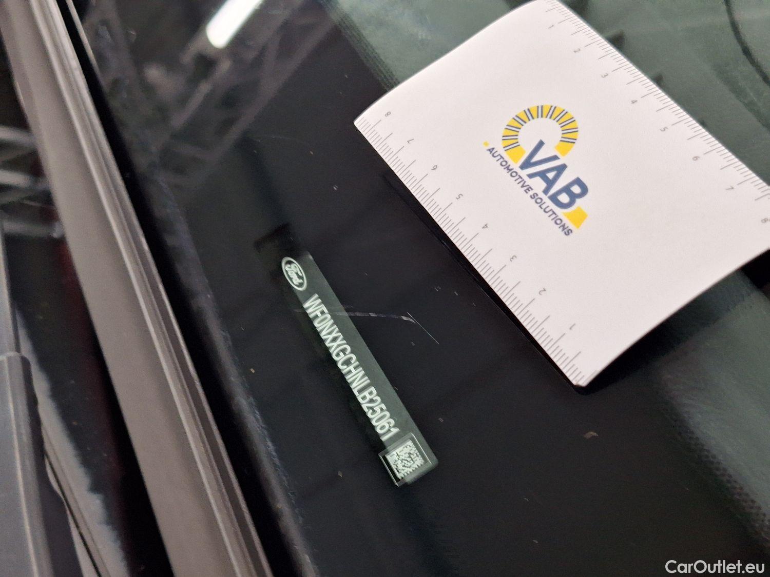  Ford  Focus Ford,  '18, Ford  1.0i EcoB. 74kW Trend Ed. Business 5d #8