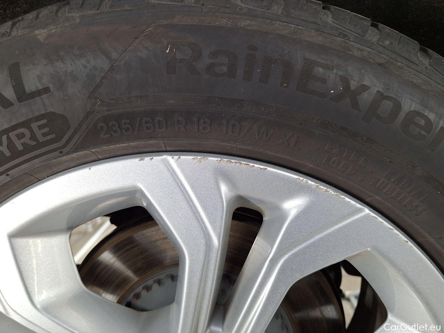  Land Rover  Range Rover Evoque Land Rover, RR.Evoque '18, Land Rover  P300e AWD Auto S 5d #12