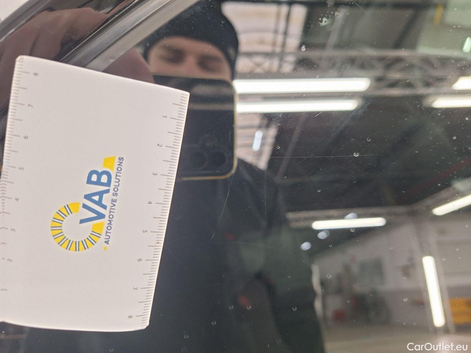  Mercedes  A-Klasse Mercedes, A-Class '18, Mercedes-Benz  A 180 Aut. 5d #29