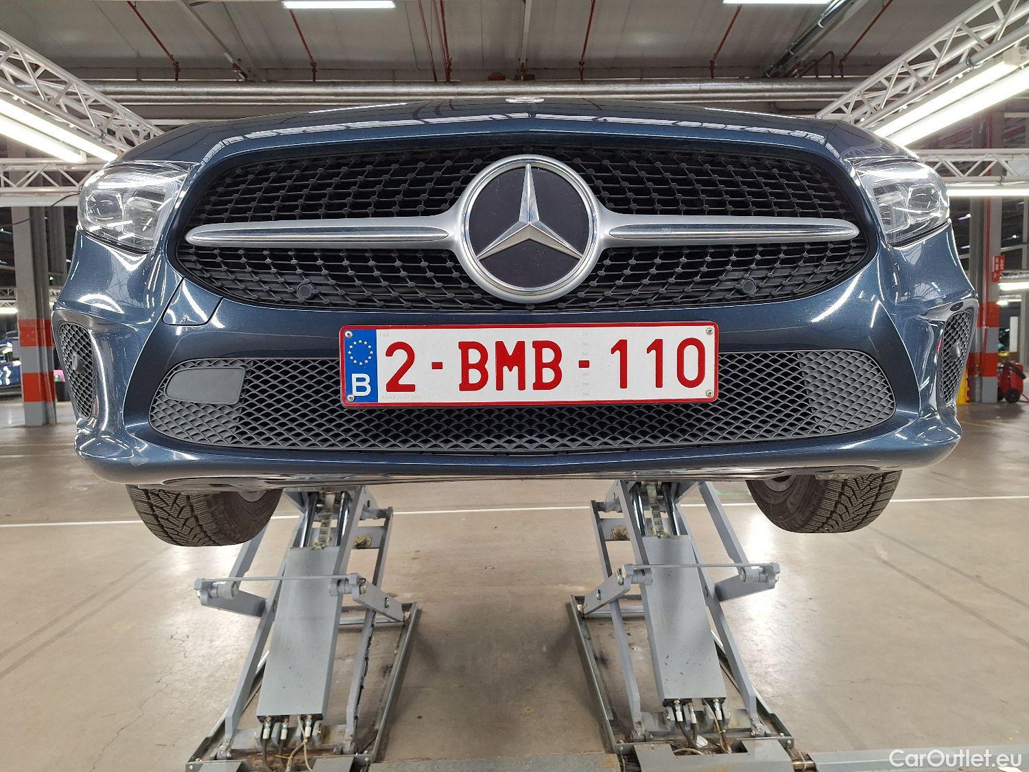  Mercedes  A-Klasse Mercedes, A-Class Berline '18, Mercedes-Benz  Limousine A 180d Business S #1