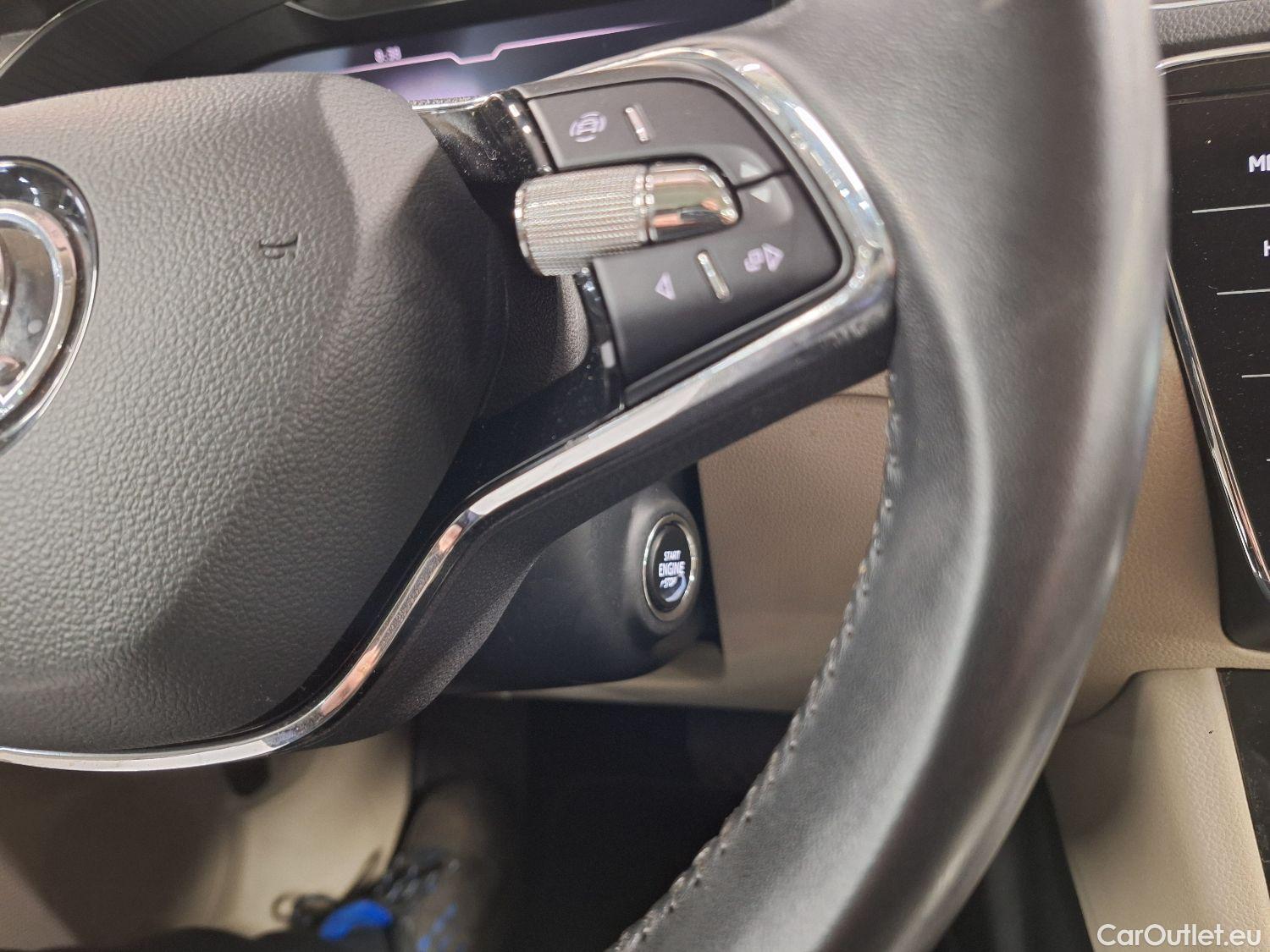  Skoda  Superb Skoda,  Combi FL'19, Skoda  Combi 1.4 TSI iV 160kW DSG6 Style 5d #42