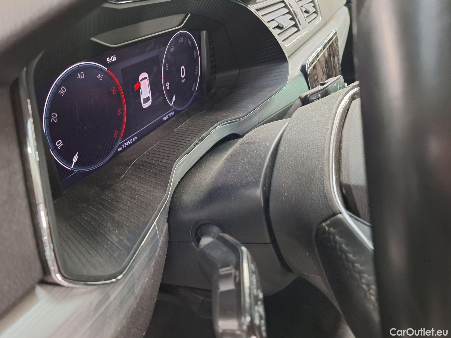  Skoda  Superb Skoda,  Combi FL'19, Skoda  Combi 2.0 CRTDI 90kW DSG7 Clever 5d #32