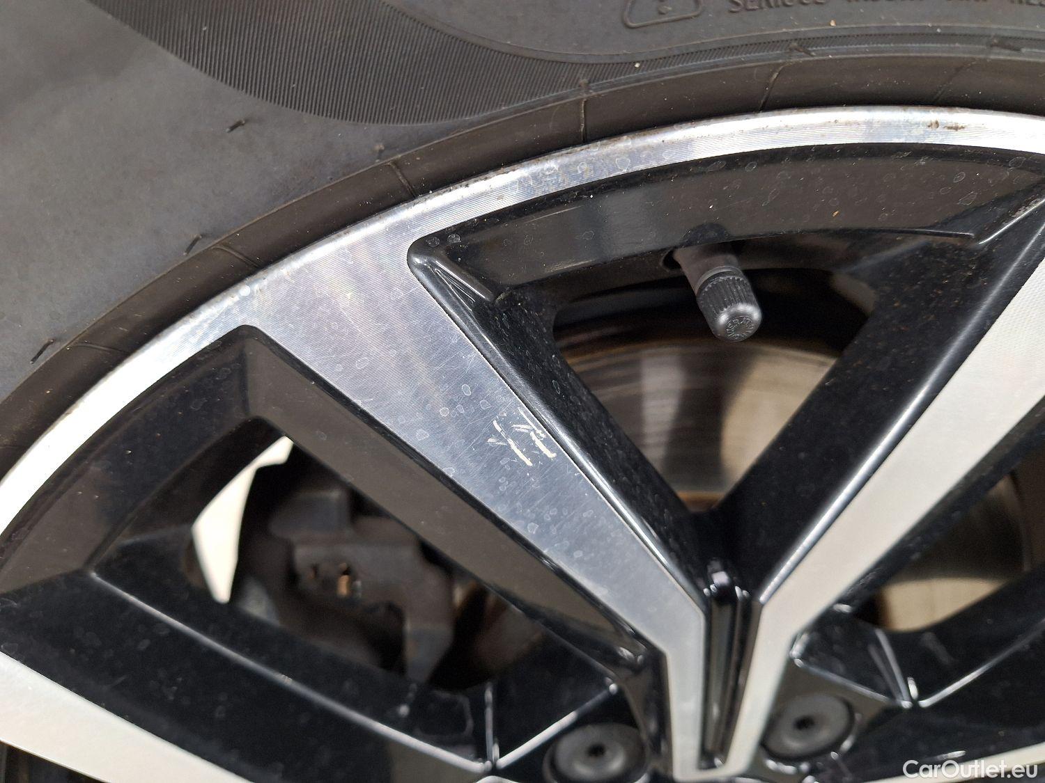  Volkswagen  Passat VW,  Variant FL'19, Volkswagen  Variant 2.0 TDI SCR 110kW DSG7 E #9