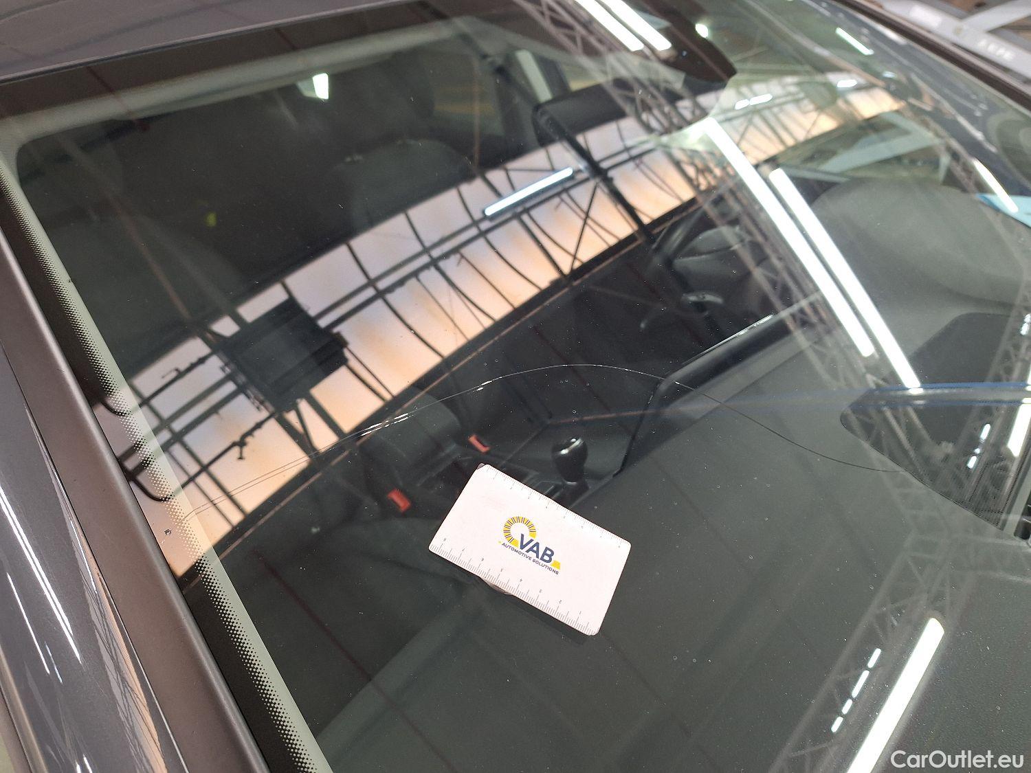  Volkswagen  Golf  VW, VIII Var '20, Volkswagen Variant VIII 2.0 TDI 85kW Life 5d #2