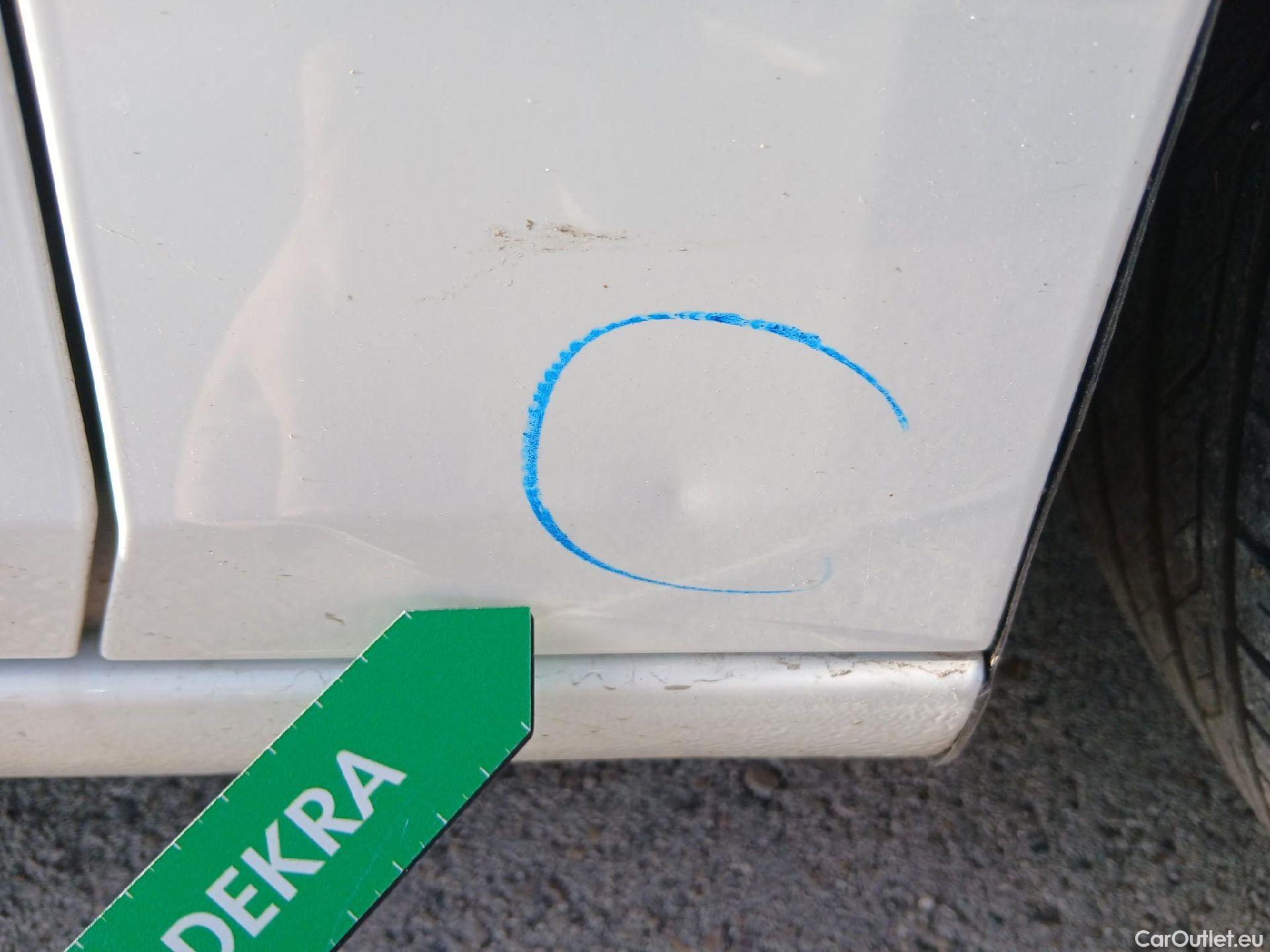  Opel  Insignia OPEL  / 2020 / 5P / berlina con portón GS Edition 1.5D DVH 90kW (122CV) MT6 #30