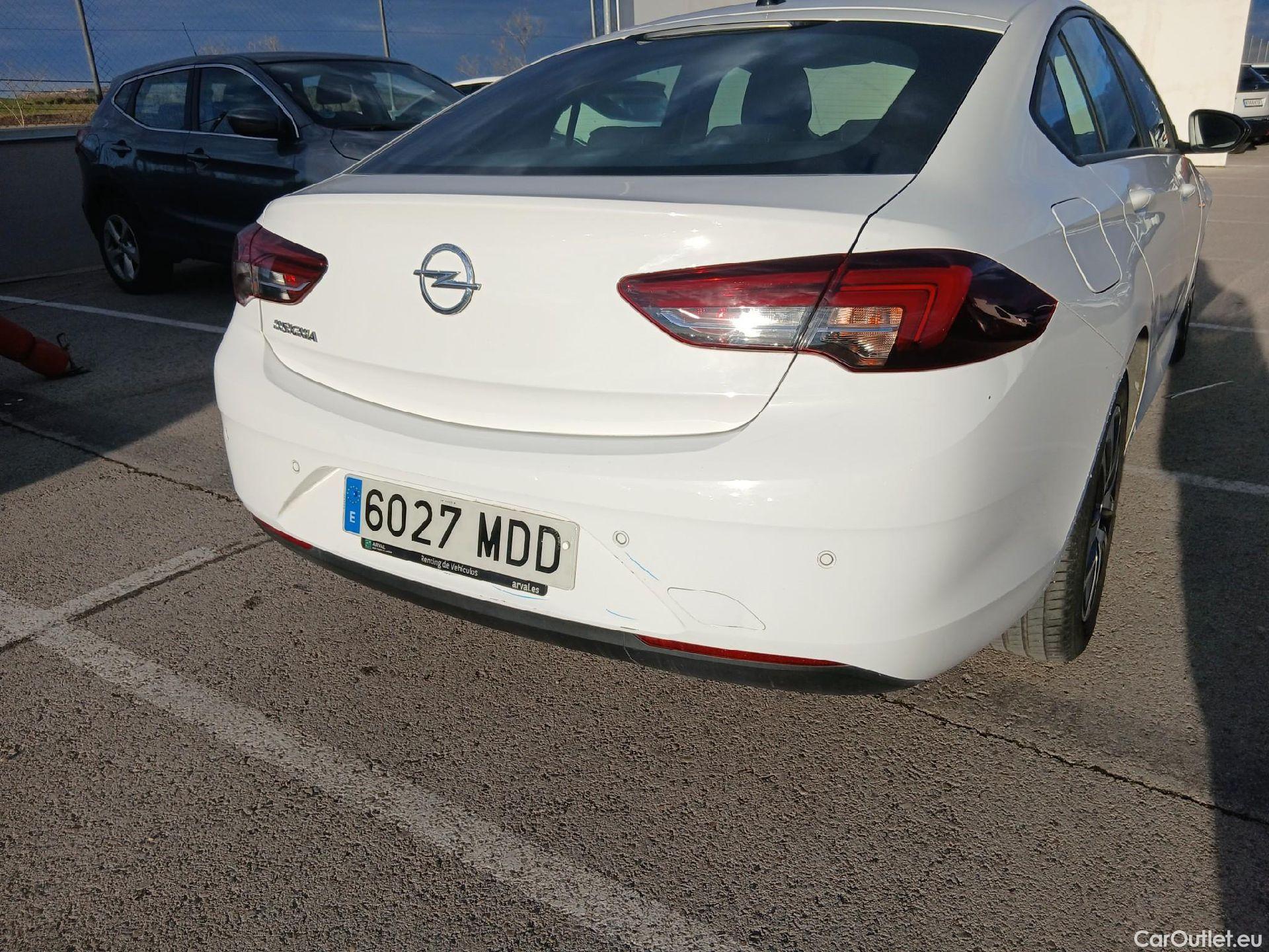  Opel  Insignia OPEL  / 2020 / 5P / berlina con portón GS Edition 1.5D DVH 90kW (122CV) MT6 #17