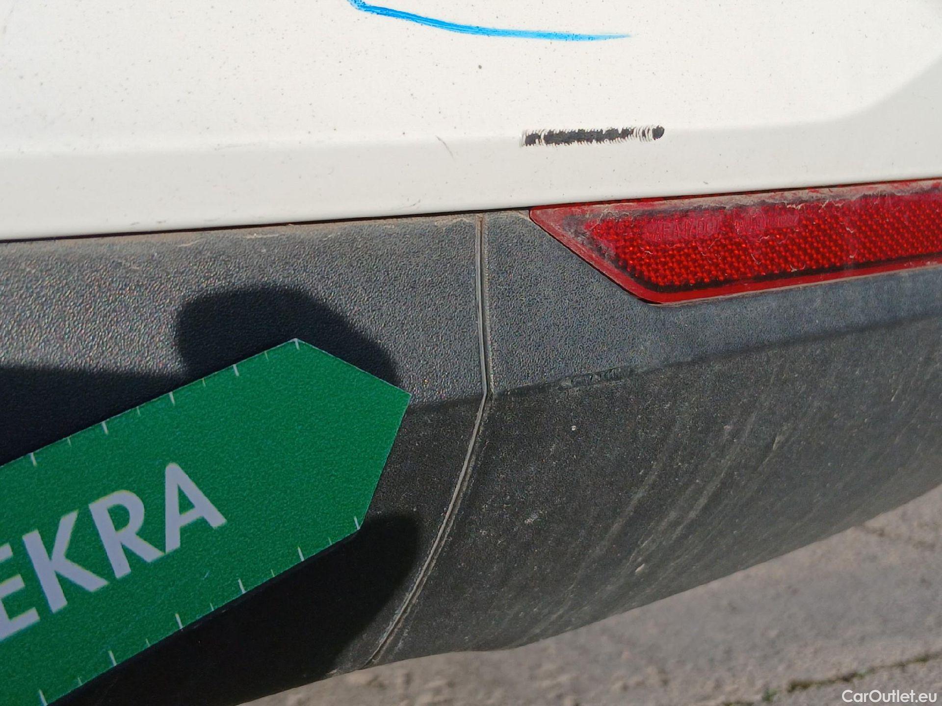  Opel  Insignia OPEL  / 2020 / 5P / berlina con portón GS Edition 1.5D DVH 90kW (122CV) MT6 #20