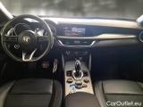  Alfa Romeo   STELVIO ALFA ROMEO / 2017 / 5P / SUV 2.2 TD 190 CV SPRINT AT8 Q4 #3