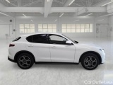  Alfa Romeo   STELVIO ALFA ROMEO / 2017 / 5P / SUV 2.2 TD 190 CV SPRINT AT8 Q4 #7