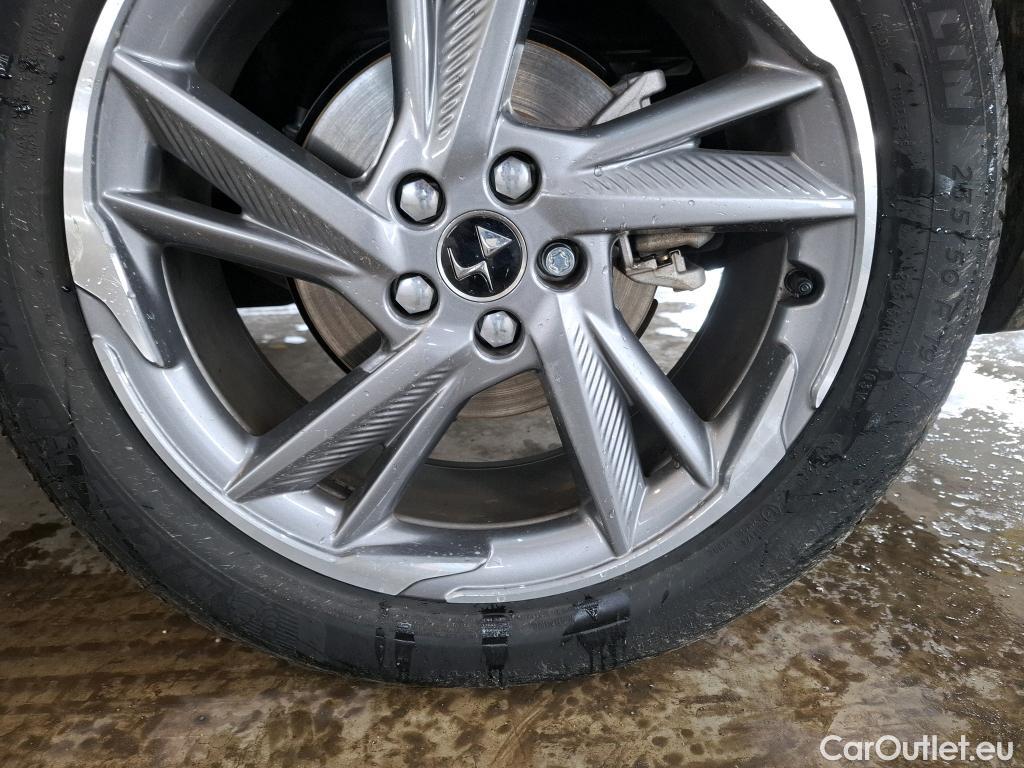  DS  DS7 DS DS 7 Crossback / 2017 / 5P / SUV E-TENSE 225 RIVOLI #14