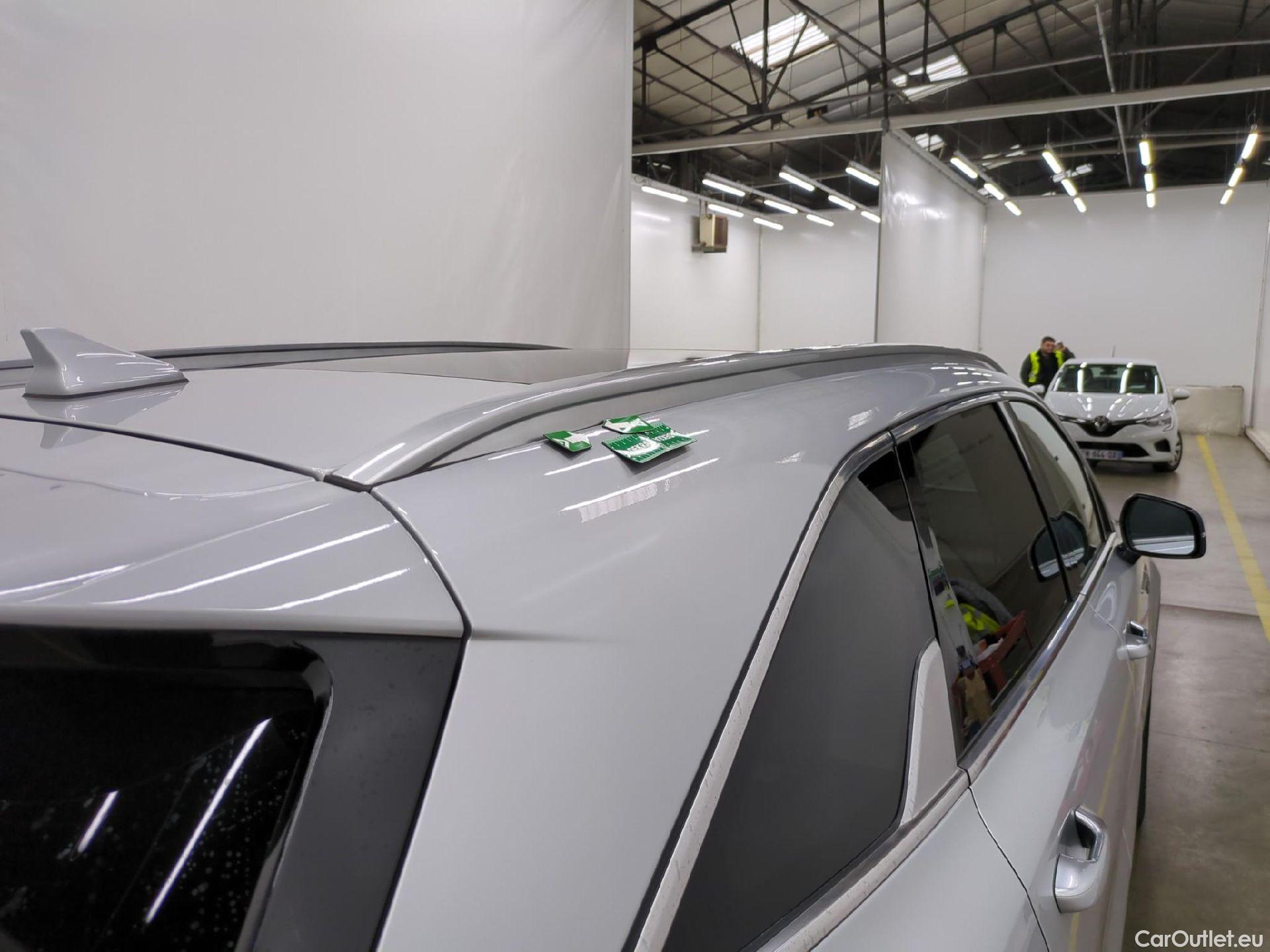  KIA  Sorento KIA  / 2020 / 5P / SUV 1.6 T-GDI PHEV 4WD DESIGN AUTO 7-SEATS #6