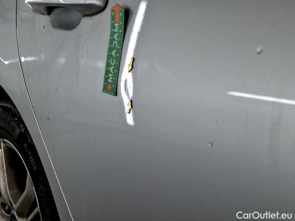  Ford  Focus FORD  / 2018 / 5P / Berline 5P - 1.0 EcoBoost 100 ch S&S Trend Busin #4