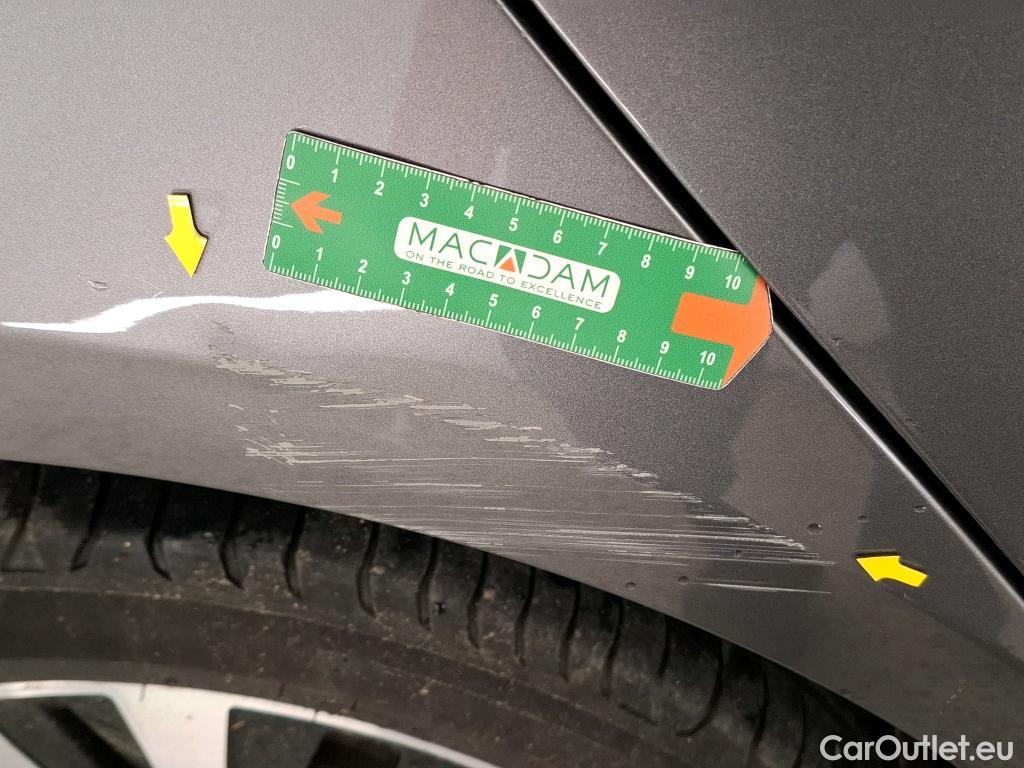  Mercedes  A-Klasse MERCEDES-BENZ Classe A Compact / 2018 / 5P / Berline A 250 e Business Line 8G-DCT #3