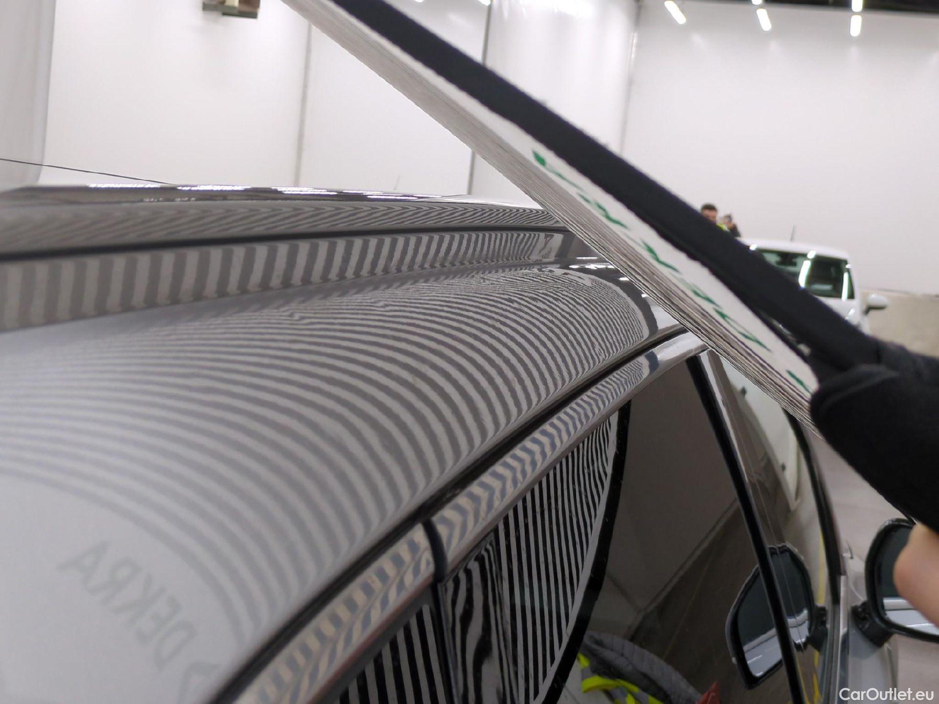  KIA  Sorento KIA  / 2020 / 5P / SUV 1.6 T-GDI PHEV 4WD DESIGN AUTO 7-SEATS #10