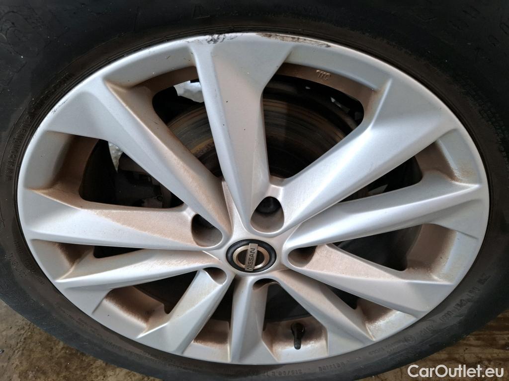  Nissan  Qashqai NISSAN  5p Crossover 15 DCI 110 BUSINESS EDITION #220