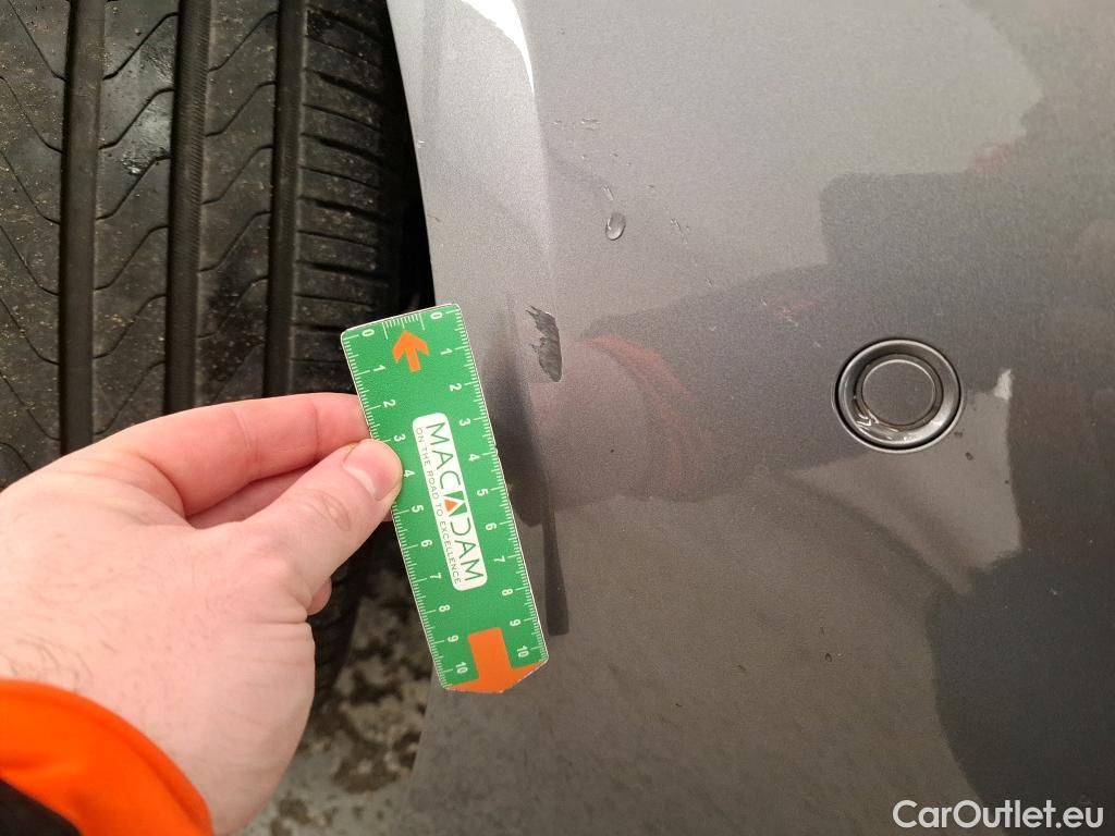  Mercedes  A-Klasse MERCEDES-BENZ Classe A Compact / 2018 / 5P / Berline A 250 e Business Line 8G-DCT #10