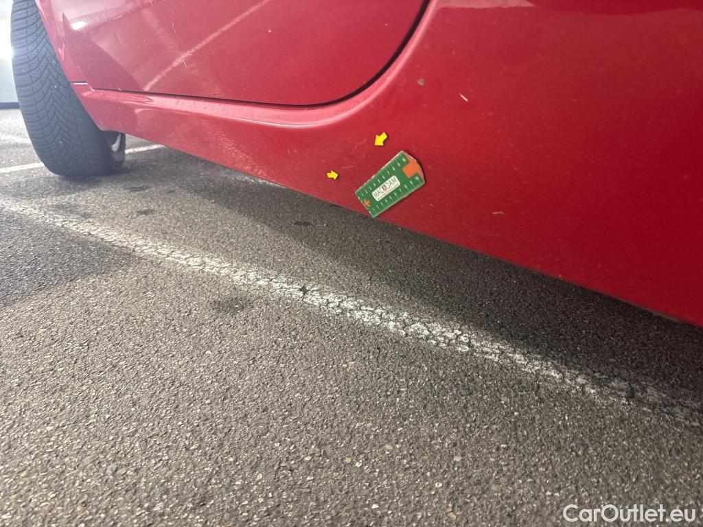  Fiat  500 FIAT  / 2015 / 3P / Berline Hybrid 1.0 BSG 70 ch Dolcevita #9