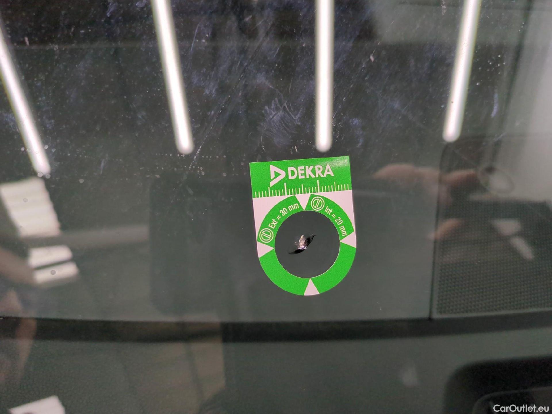  KIA  Sorento KIA  / 2020 / 5P / SUV 1.6 T-GDI PHEV 4WD DESIGN AUTO 7-SEATS #1