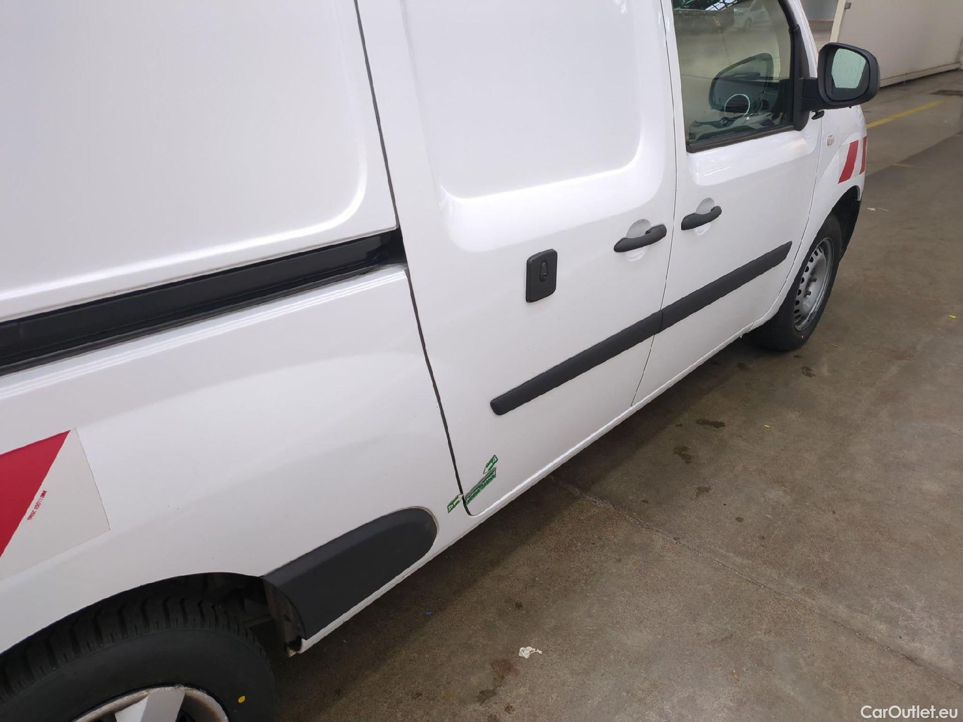  Renault  Kangoo  II Express Maxi Extra (Série Spéciale) 1.5 dCi 95CV BVM6 E6dT #28