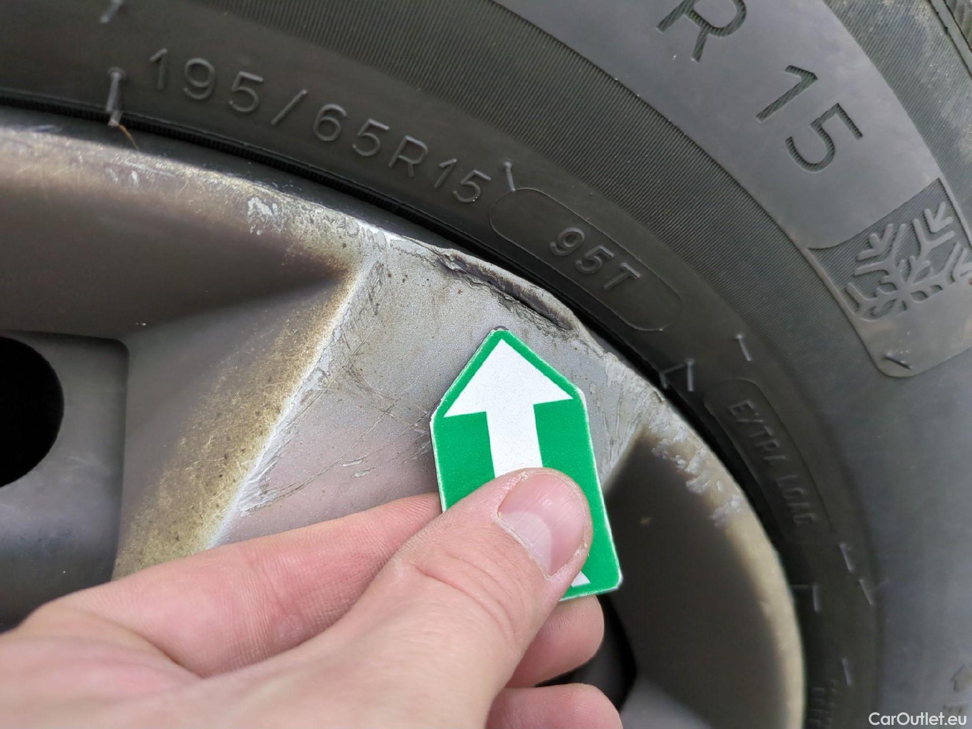  Renault  Kangoo  Express Extra (Série Spéciale) 1.5 dCi 90CV BVM5 E6 #19