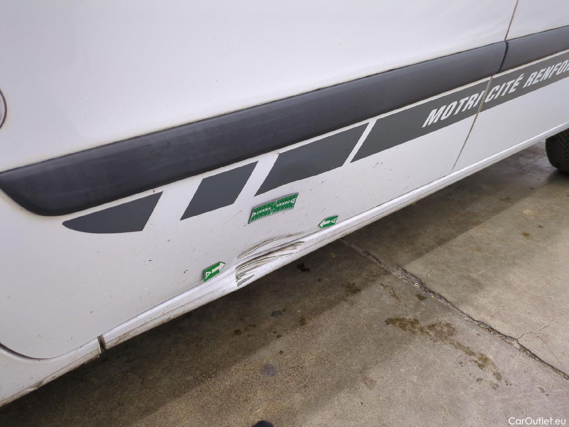  Renault  Kangoo  Express Extra (Série Spéciale) 1.5 dCi 90CV BVM5 E6 #58