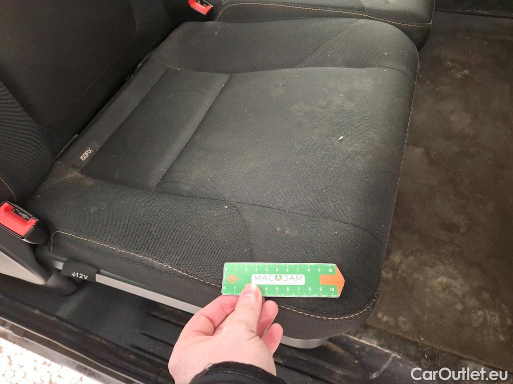  Renault  Trafic RENAULT  VU 4p Fourgon CA CF L2H1 1200 dCi 95 E6 #82