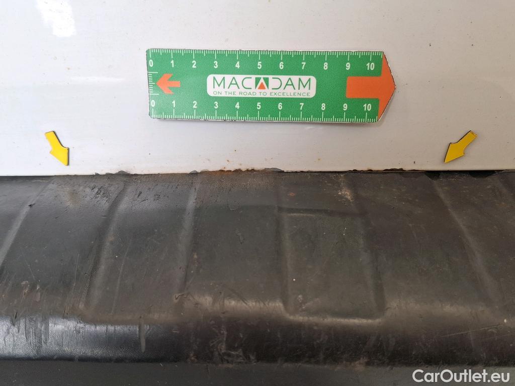  Renault  Trafic RENAULT  VU 4p Fourgon CA CF L2H1 1200 dCi 95 E6 #41