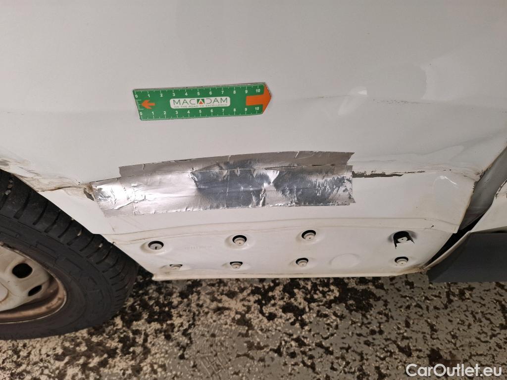  Renault  Trafic RENAULT  VU 4p Fourgon CA CF L2H1 1200 dCi 95 E6 #63