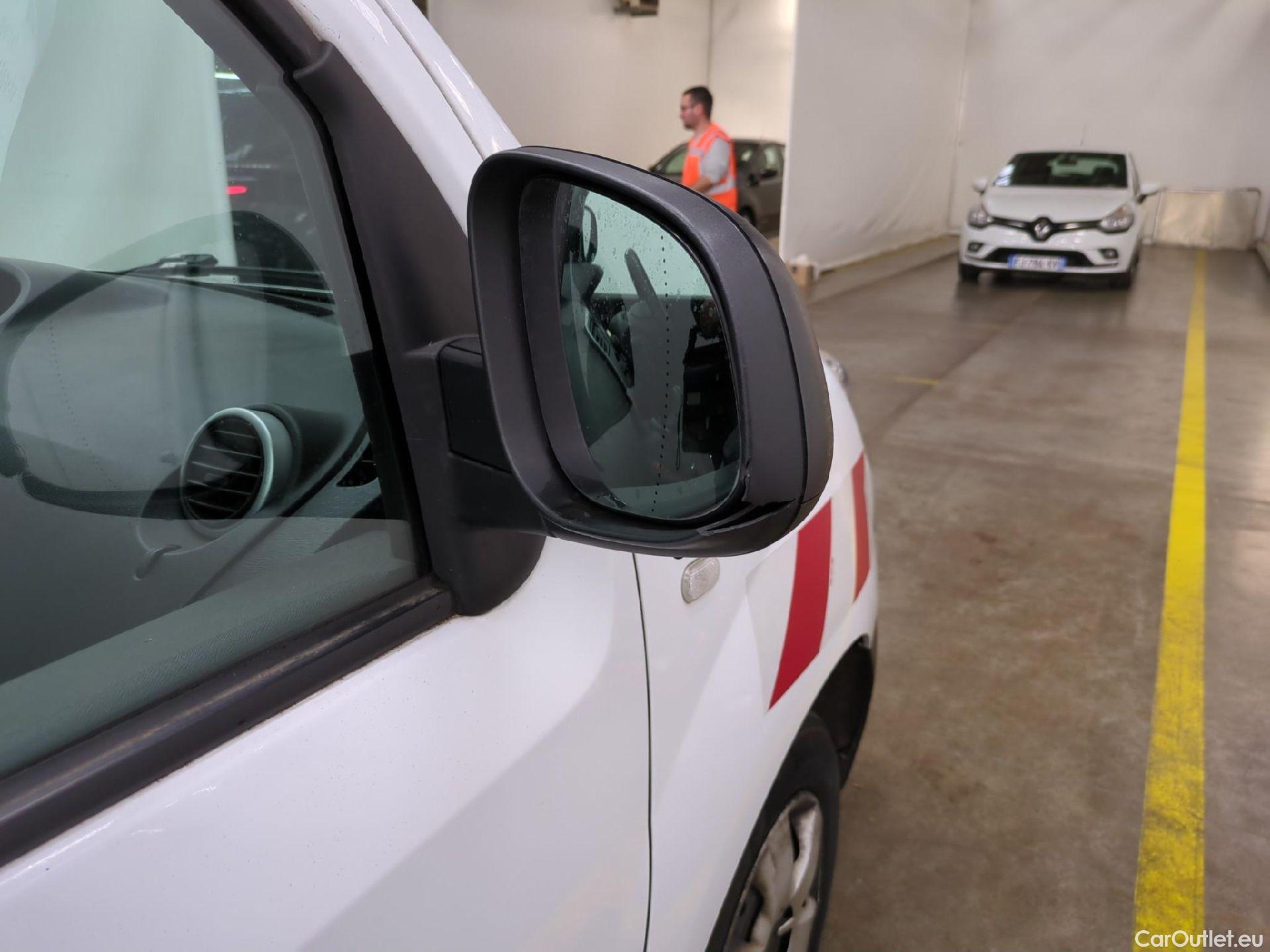  Renault  Kangoo  Express Extra (Série Spéciale) 1.5 dCi 90CV BVM5 E6 #7