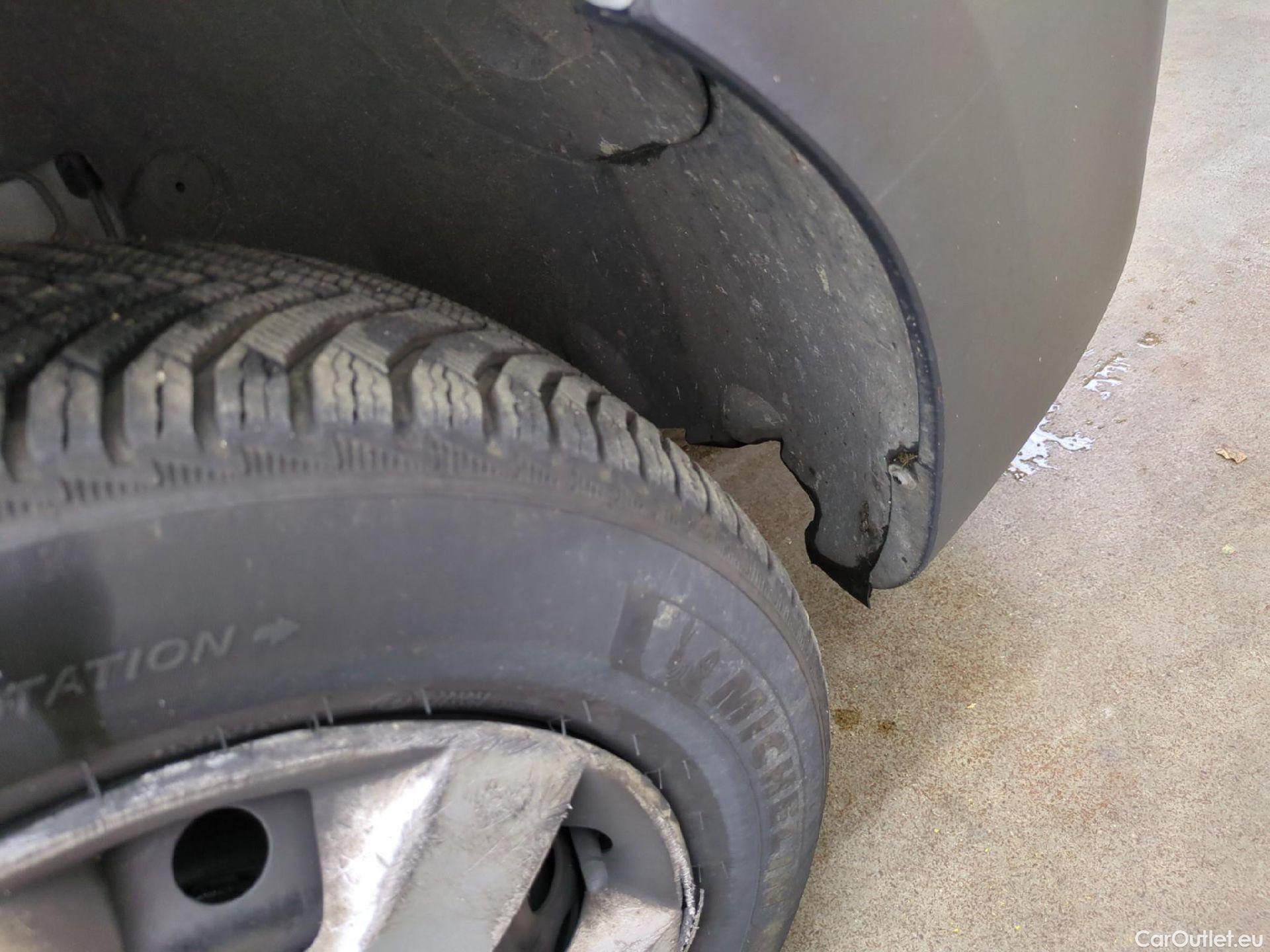  Renault  Kangoo  Express Extra (Série Spéciale) 1.5 dCi 90CV BVM5 E6 #9