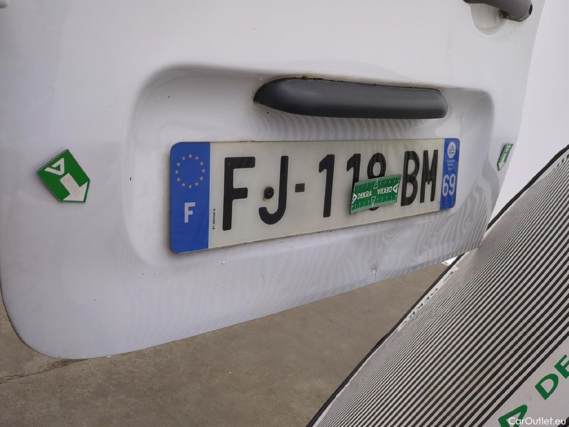  Renault  Kangoo  Express Extra (Série Spéciale) 1.5 dCi 90CV BVM5 E6 #62