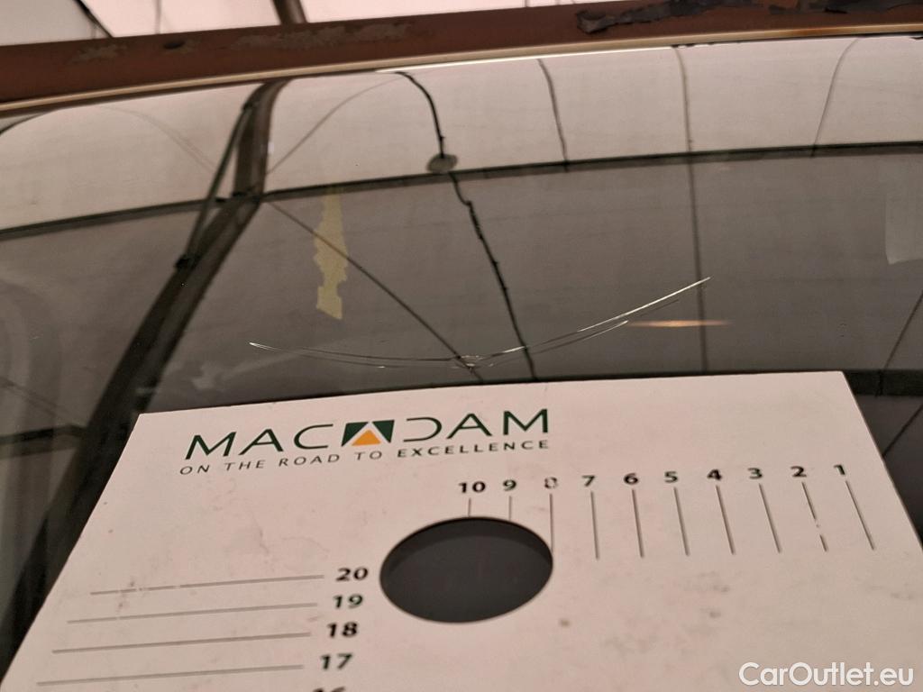  Renault  Trafic RENAULT  VU 4p Fourgon CA CF L2H1 1200 dCi 95 E6 #47