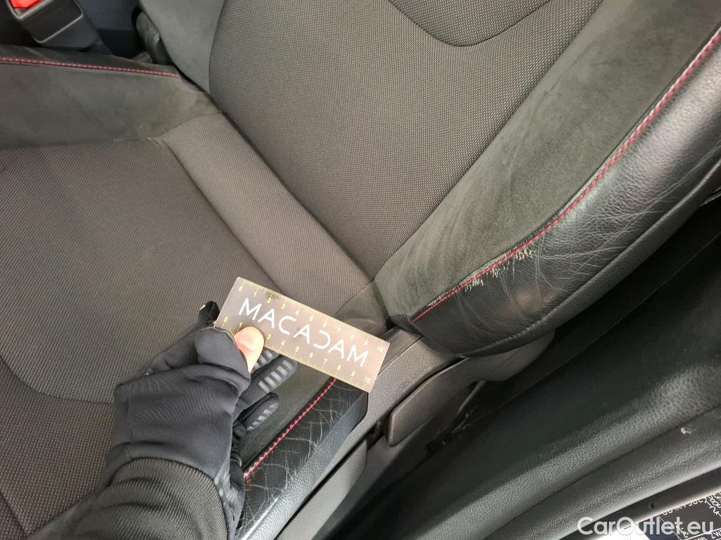  Toyota  Corolla TOYOTA  / 2018 / 5P / Berline Hybride 122h Collection #1