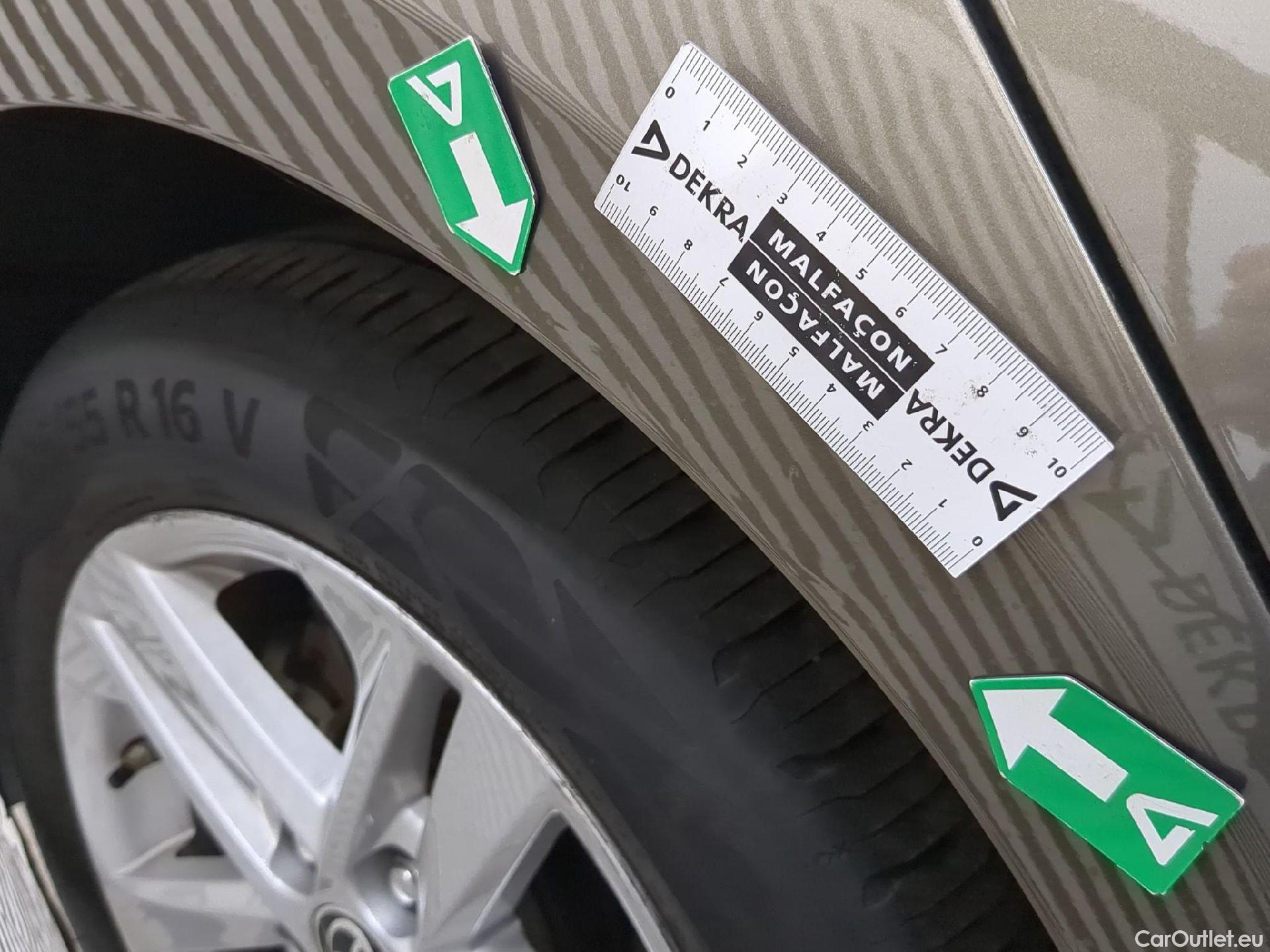  Toyota  Corolla TOYOTA  Touring Sports / 2018 / 5P / Break Hybride 122h Dynamic Business Stage Acad #12