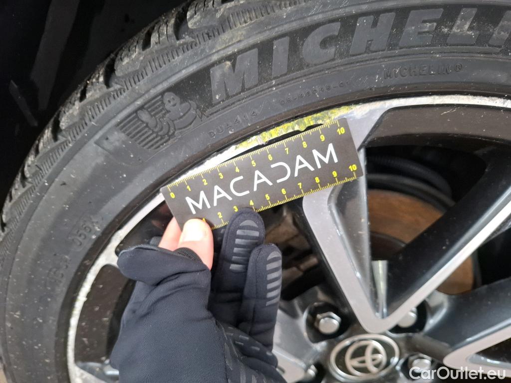  Toyota  Corolla TOYOTA  / 2018 / 5P / Berline Hybride 122h Collection #11