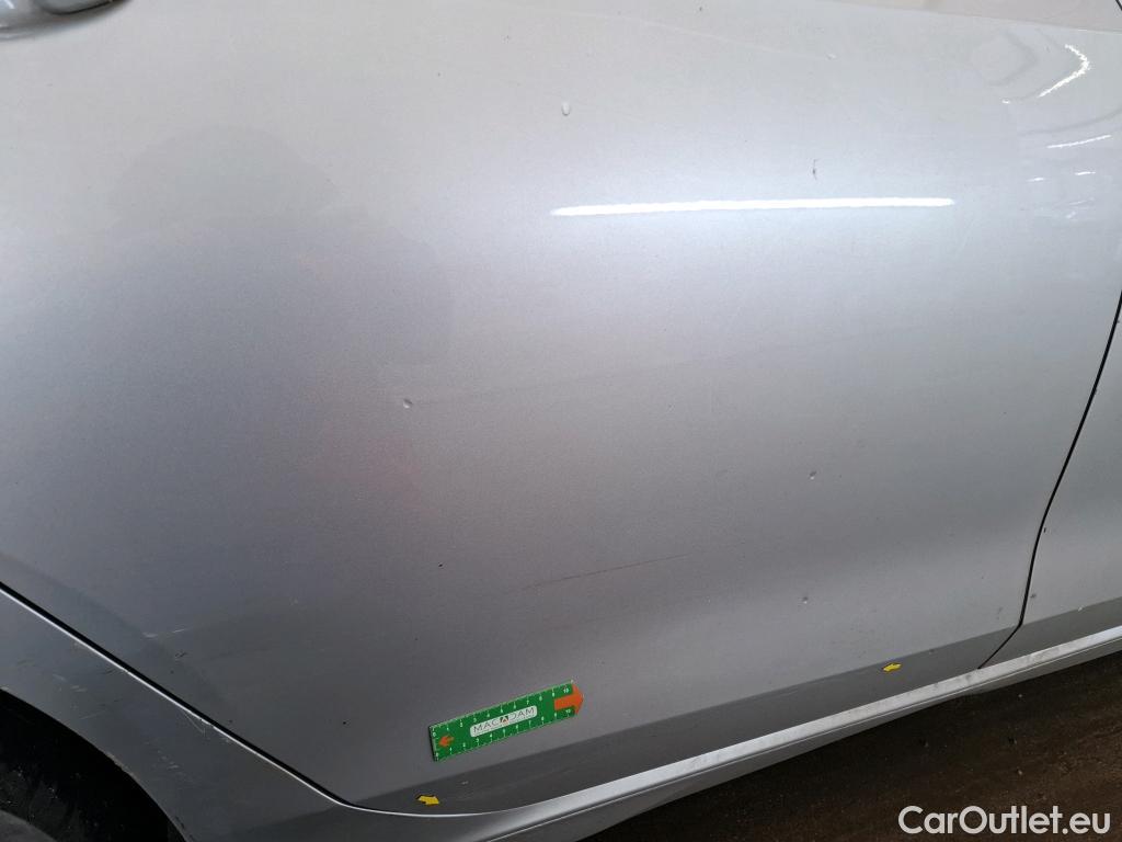  Volkswagen  Golf  VOLKSWAGEN / 2020 / 5P / Berline 2.0 TDI SCR 150 DSG7 Life Busi 1st #14